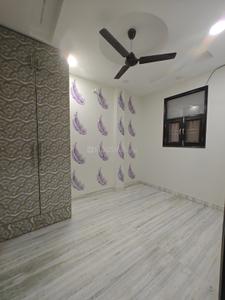 Bedroom Image of 380 Sq.ft 1 BHK Builder Floor for rent in Shalimar Bagh New Delhi for Rs. 17200