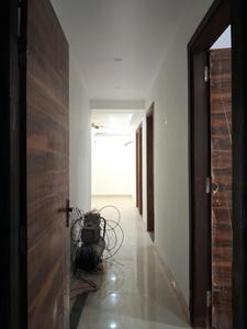 Main Entrance Image of 1950 Sq.ft 4.5 BHK Apartment / Flat for sale in JMD Siddhi Vinayak, Sector 73 Noida for Rs. 8500000