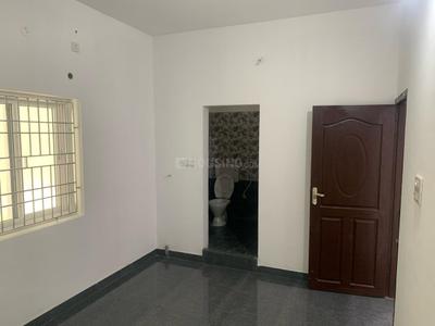 Bedroom Image of 700 Sq.ft 2 BHK Builder Floor for rent in Selaiyur Chennai for Rs. 20000