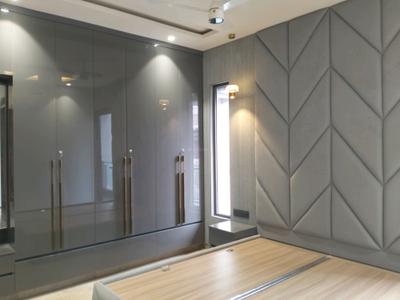 Bedroom Image of 1800 Sq.ft 3 BHK Builder Floor for sale in Vikaspuri New Delhi for Rs. 34000000