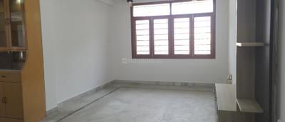 Living Room Image of 1700 Sq.ft 3 BHK Apartment / Flat for rent in Highland Apartment, Sector 12 Dwarka New Delhi for Rs. 45000