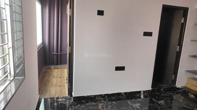 Bedroom Image of 1200 Sq.ft 2 BHK Duplex for rent in Neelankarai Chennai for Rs. 35000