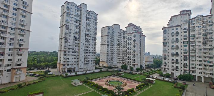 DLF New Town Heights Main Image 1