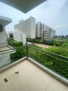 Balcony Image of 3500 Sq.ft 4 BHK Builder Floor for rent in Central Park Flower Valley, Sector 33 Sohna for Rs. 60000