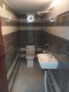 Image of 800 Sq.ft 2 BHK Apartment / Flat for rent in Maitri Apartments, Patparganj, New Delhi for Rs. 35000