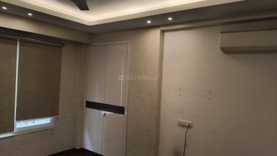 Bedroom Image of 1800 Sq.ft 3 BHK Builder Floor for sale in Safdarjung Development Area New Delhi for Rs. 61500000