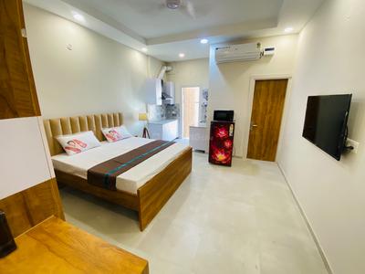 Bedroom Image of 580 Sq.ft 1 RK Builder Floor for rent in South City Floors 1, Sector 41 Gurgaon for Rs. 21000