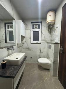 Bathroom Image of 1500 Sq.ft 2 BHK Apartment / Flat for rent in Sector 46 Gurgaon for Rs. 47000