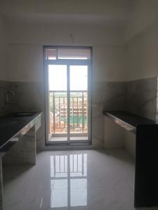 Kitchen Image of 634 Sq.ft 1 BHK Apartment / Flat for sale in Squarefeet Metropolis Aquaris, Kasarvadavali Thane for Rs. 6399999