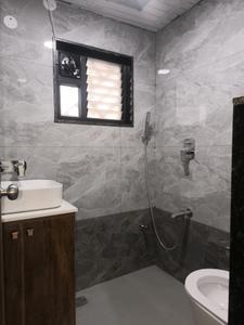 Common Bathroom One Image of 800 Sq.ft 1 BHK Apartment / Flat for rent in JP Nagar Bengaluru for Rs. 26500