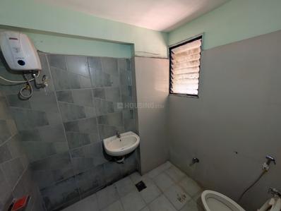 Bathroom Image of 1669 Sq.ft 3 BHK Apartment / Flat for sale in Devnandan Infinity, Acher Ahmedabad for Rs. 8750000
