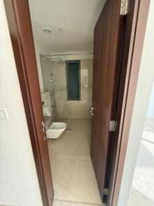 Image of 1260 Sq.ft 3 BHK Apartment / Flat for rent in Piramal Mahalaxmi South Tower, Worli, Mumbai for Rs. 250101