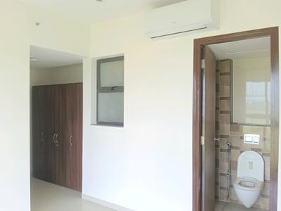 Bedroom Image of 900 Sq.ft 2 BHK Apartment / Flat for rent in Lodha Splendora, Kasarvadavali Thane for Rs. 28000