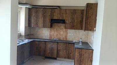 Kitchen Image of 1500 Sq.ft 3 BHK Apartment / Flat for rent in Gardenia Golf City, Sector 75 Noida for Rs. 35000