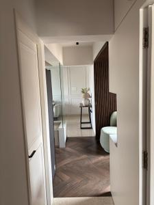 Image of 750 Sq.ft 2 BHK Apartment / Flat for sale in Khar West, Mumbai for Rs. 42500000