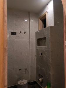 Common Bathroom Image of 1150 Sq.ft 4 BHK Apartment / Flat for sale in Sector 38 Rohini New Delhi for Rs. 11500000