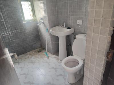 Image of 1458 Sq.ft 3 BHK Apartment / Flat for rent in Noida Extension, Greater Noida for Rs. 18000