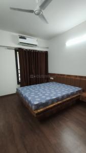 Bedroom Image of 2225 Sq.ft 3.5 BHK Apartment / Flat for rent in Takshashila Air, Ellisbridge Ahmedabad for Rs. 58000