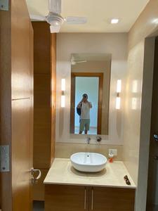 Bathroom Image of 1953 Sq.ft 3 BHK Builder Floor for sale in Defence Colony New Delhi for Rs. 87000000