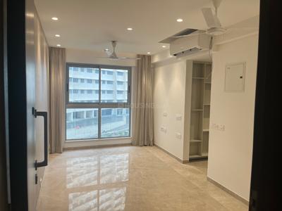 Living Room Image of 417 Sq.ft 1 BHK Apartment / Flat for sale in Hiranandani Regent Hill A B C D And E Wing, Powai Mumbai for Rs. 18200000