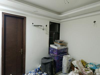 Bedroom Image of 1500 Sq.ft 4 BHK Builder Floor for sale in Khanpur New Delhi for Rs. 13800000