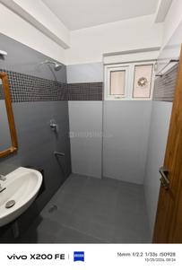 Bathroom Image of 1700 Sq.ft 2 BHK Apartment / Flat for rent in Geddalahalli Bengaluru for Rs. 32000