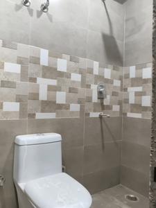 Common Bathroom Image of 1030 Sq.ft 2 BHK Apartment / Flat for sale in Aarambh Heights, Surajpur Greater Noida for Rs. 4745000