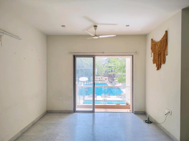 Lodha Luxuria Priva Main Image 1