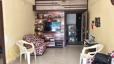 Living Room Image of 1000 Sq.ft 2 BHK Apartment / Flat for rent in Chinar Park Kolkata for Rs. 21000