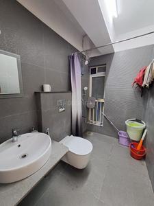 Bathroom Image of 1466 Sq.ft 3 BHK Apartment / Flat for sale in Bharat Juhu Vikrant Acropolis, Juhu Mumbai for Rs. 75000000
