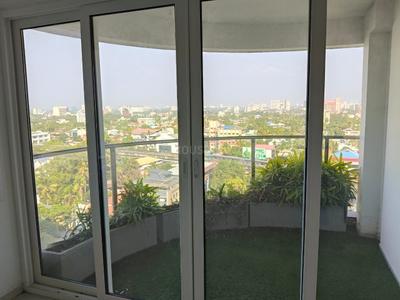 Balcony Image of 2800 Sq.ft 4 BHK Apartment / Flat for sale in Palarivattom Kochi for Rs. 35500000