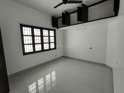 Bedroom Image of 2500 Sq.ft 3 BHK Independent House for rent in Virugambakkam Chennai for Rs. 60000