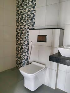 Common Bathroom Image of 600 Sq.ft 2 BHK Apartment / Flat for rent in Godrej Nirvaan, Bhiwandi Thane for Rs. 15400