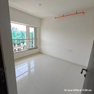 Bedroom Image of 700 Sq.ft 2 BHK Independent House for sale in Kalpataru Vivant, Jogeshwari East Mumbai for Rs. 23000000