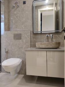 Common Bathroom Image of 1850 Sq.ft 2 BHK Builder Floor for rent in DLF Phase 3 Gurgaon for Rs. 65000