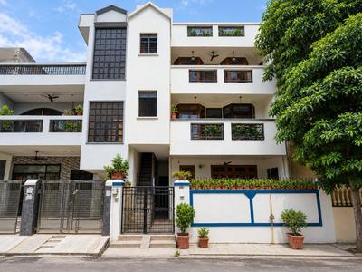 Image of Roomsoom PG For Girls With Food in Sector 15, Noida