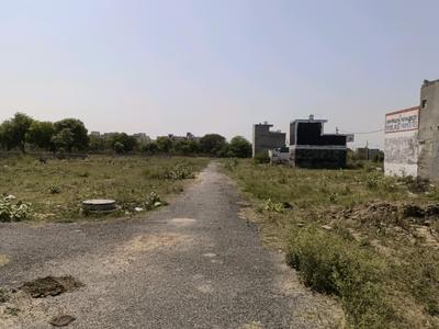 Image of 32 Sq.ft Residential Plot / Land for sale in Sector 35 Rohini, New Delhi for Rs. 5000000