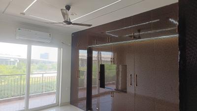 Bedroom Image of 2210 Sq.ft 3 BHK Apartment / Flat for rent in Pareena Express Heights, Sector 99 Gurgaon for Rs. 40000