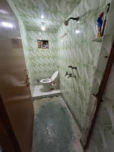 Bathroom Image of 3600 Sq.ft 10 BHK Independent House for sale in Bakalpur Mathura for Rs. 42000000