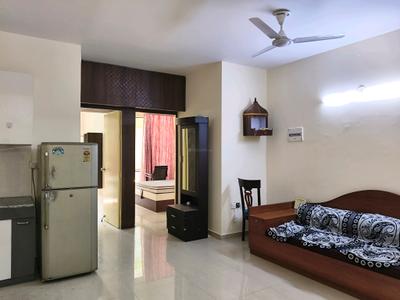 Living Room Image of 915 Sq.ft 2 BHK Apartment / Flat for rent in Pyramid Urban Homes, Sector 70A Gurgaon for Rs. 30000