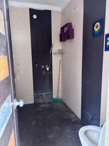 Bathroom Image of 1400 Sq.ft 2.5 BHK Independent House for rent in Sector 16 Faridabad for Rs. 25000