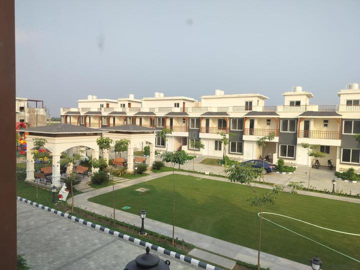 Sanfran Estate Main Image 1