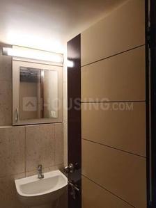 Bathroom Image of 817 Sq.ft 2 BHK Apartment / Flat for rent in Godrej Seven, Joka Kolkata for Rs. 24000