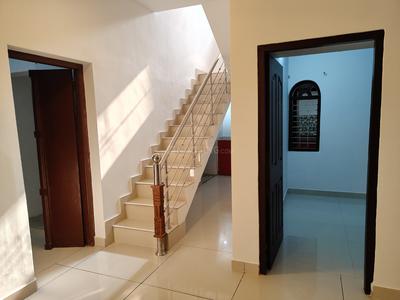 Image of 3000 Sq.ft 4 BHK Independent House for rent in Palazhi, Kozhikode for Rs. 55000