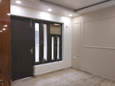 Bedroom Image of 1820 Sq.ft 3 BHK Builder Floor for rent in Shahdara New Delhi for Rs. 40000