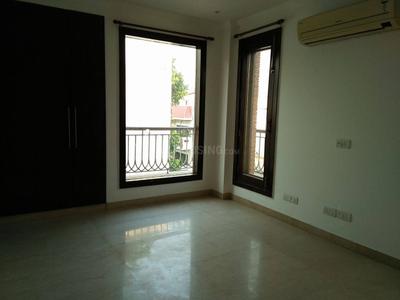 Bedroom Image of 12000 Sq.ft 12 BHK Independent House for rent in Gulmohar Park New Delhi for Rs. 1000000