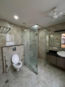Bathroom Image of 3565 Sq.ft 3 BHK Builder Floor for rent in Sector 43 Noida for Rs. 85000