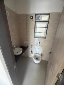 Bathroom Image of 629 Sq.ft 2 BHK Apartment / Flat for sale in Sainath Vrindavan, Mulund East Mumbai for Rs. 18500000