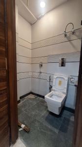 Bathroom Image of 1000 Sq.ft 2.5 BHK Builder Floor for sale in Ramesh Nagar New Delhi for Rs. 15000000