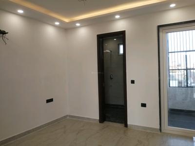 Bedroom Image of 2100 Sq.ft 5 BHK Builder Floor for sale in Mukherjee Nagar New Delhi for Rs. 29000000